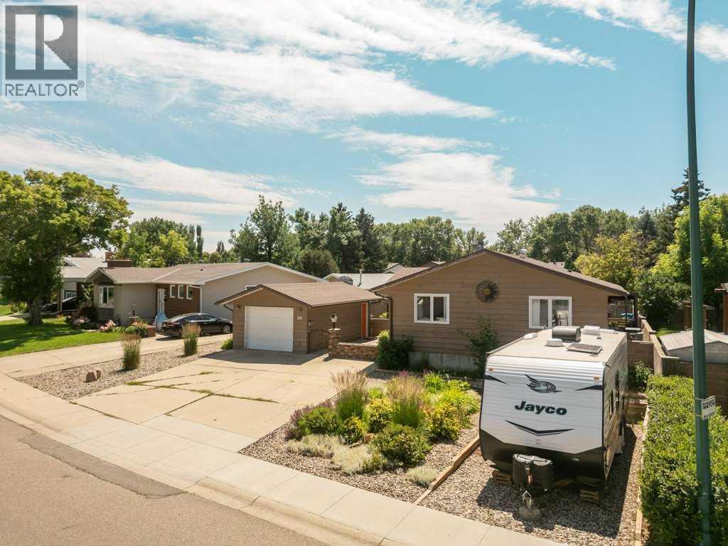 66 Pheasant Road N - 46