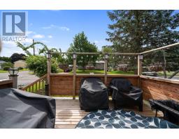 2pc Ensuite bath - 16 Rogers Avenue, Amherst, NS B4H2J7 Photo 8