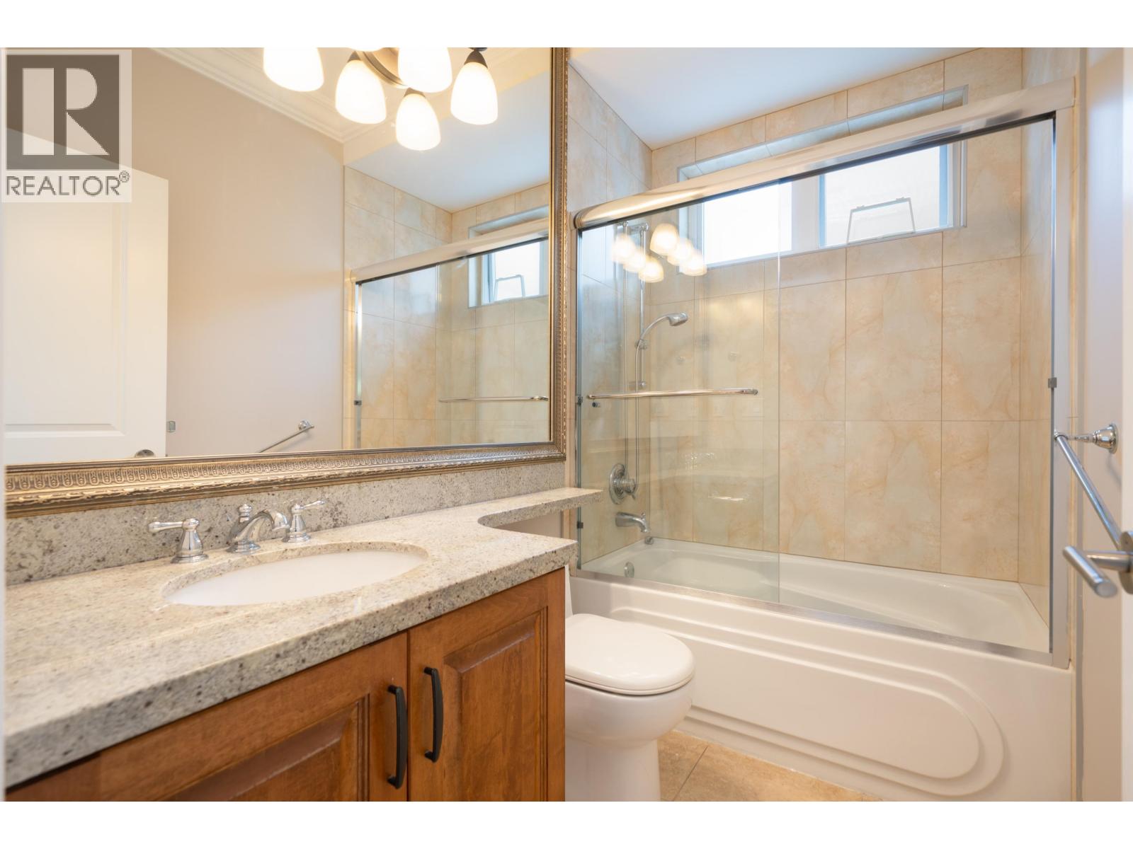 5 Bed, 5 Bath House for Sale in Vancouver – 2715 W 20TH AVENUE, Vancouver – MLS# R3147388 - Image 17