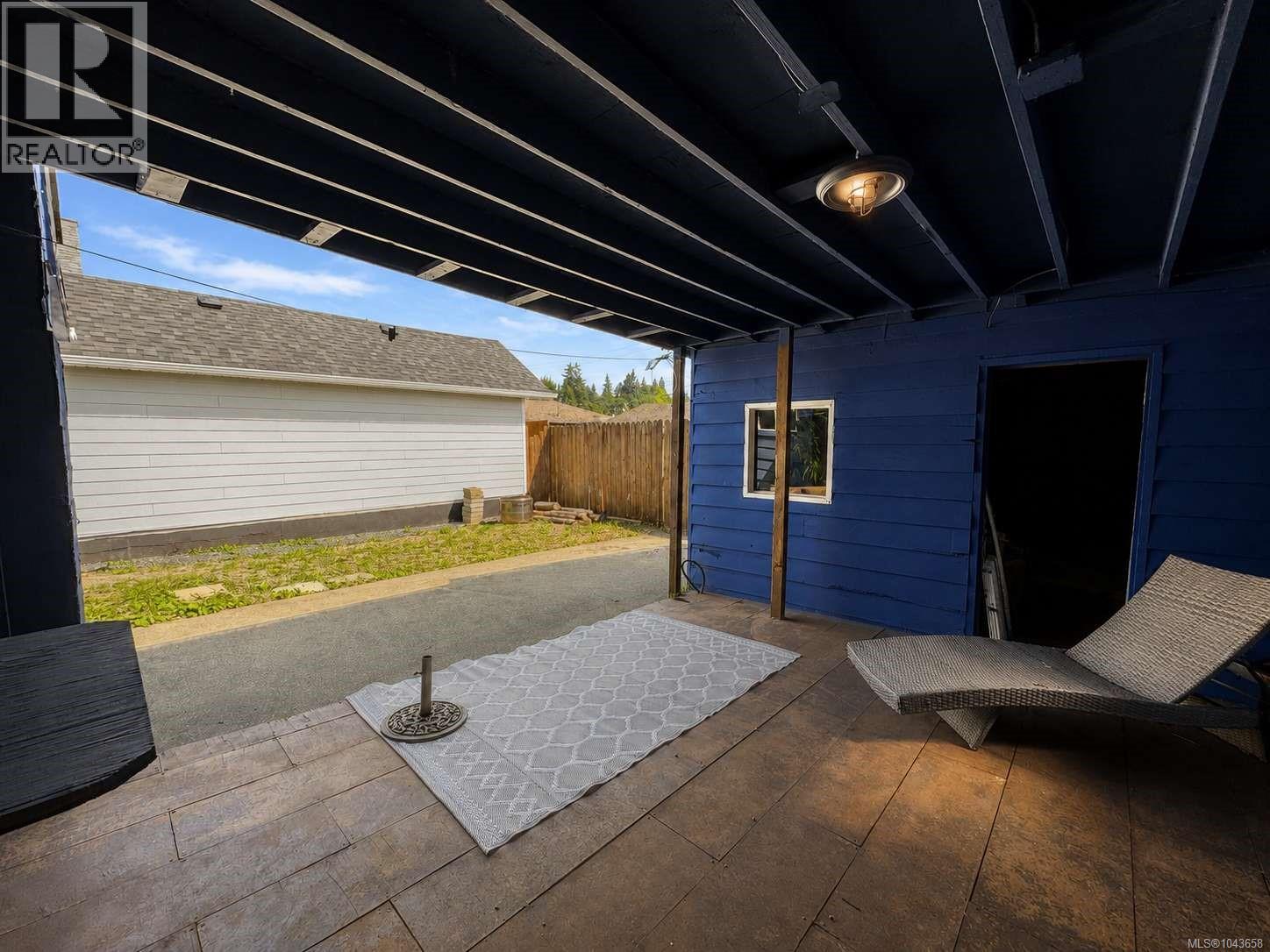 4586 Beale St - 11
