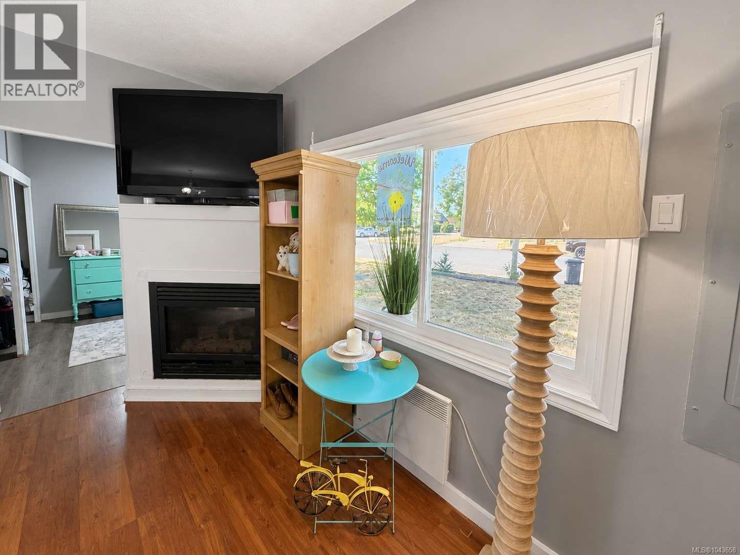 4586 Beale St - 15