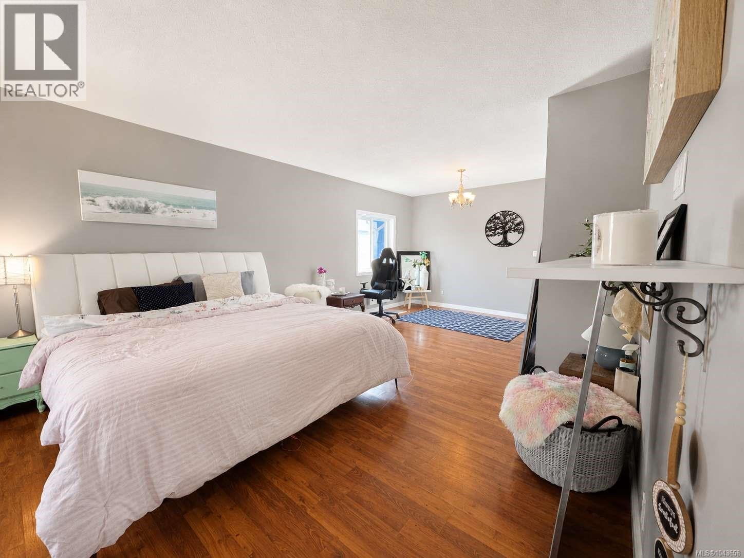4586 Beale St - 17