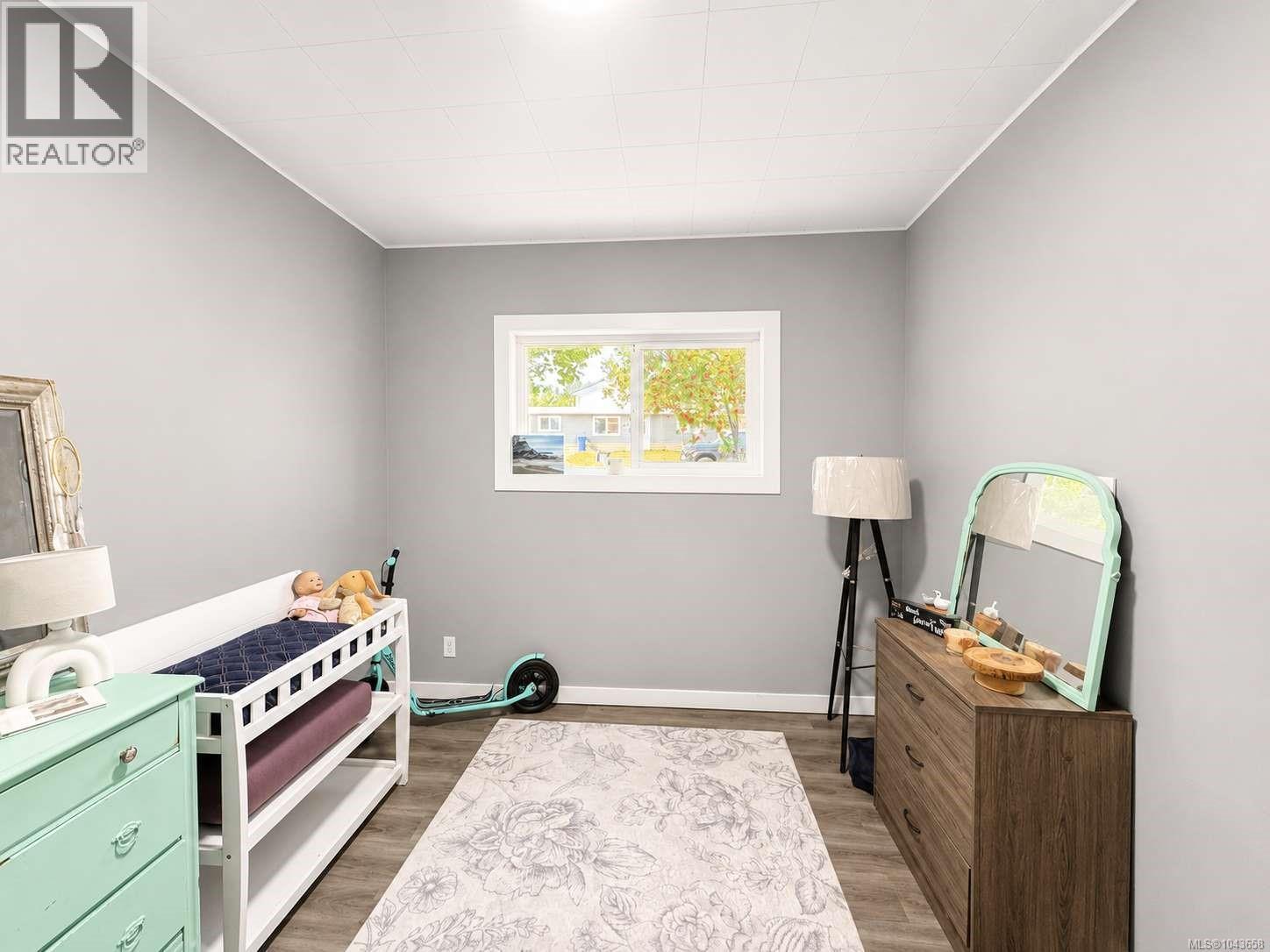 4586 Beale St - 23
