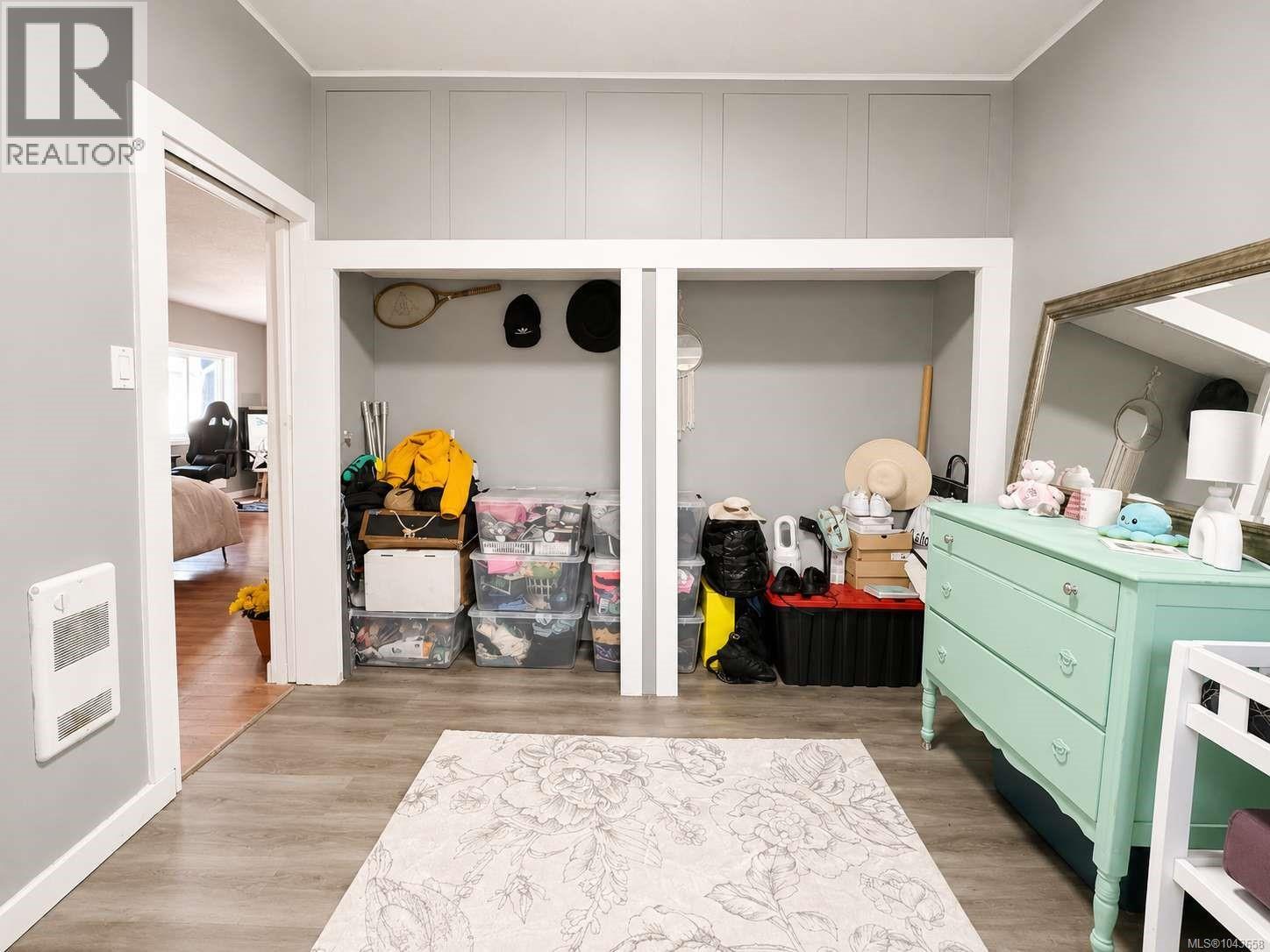 4586 Beale St - 24