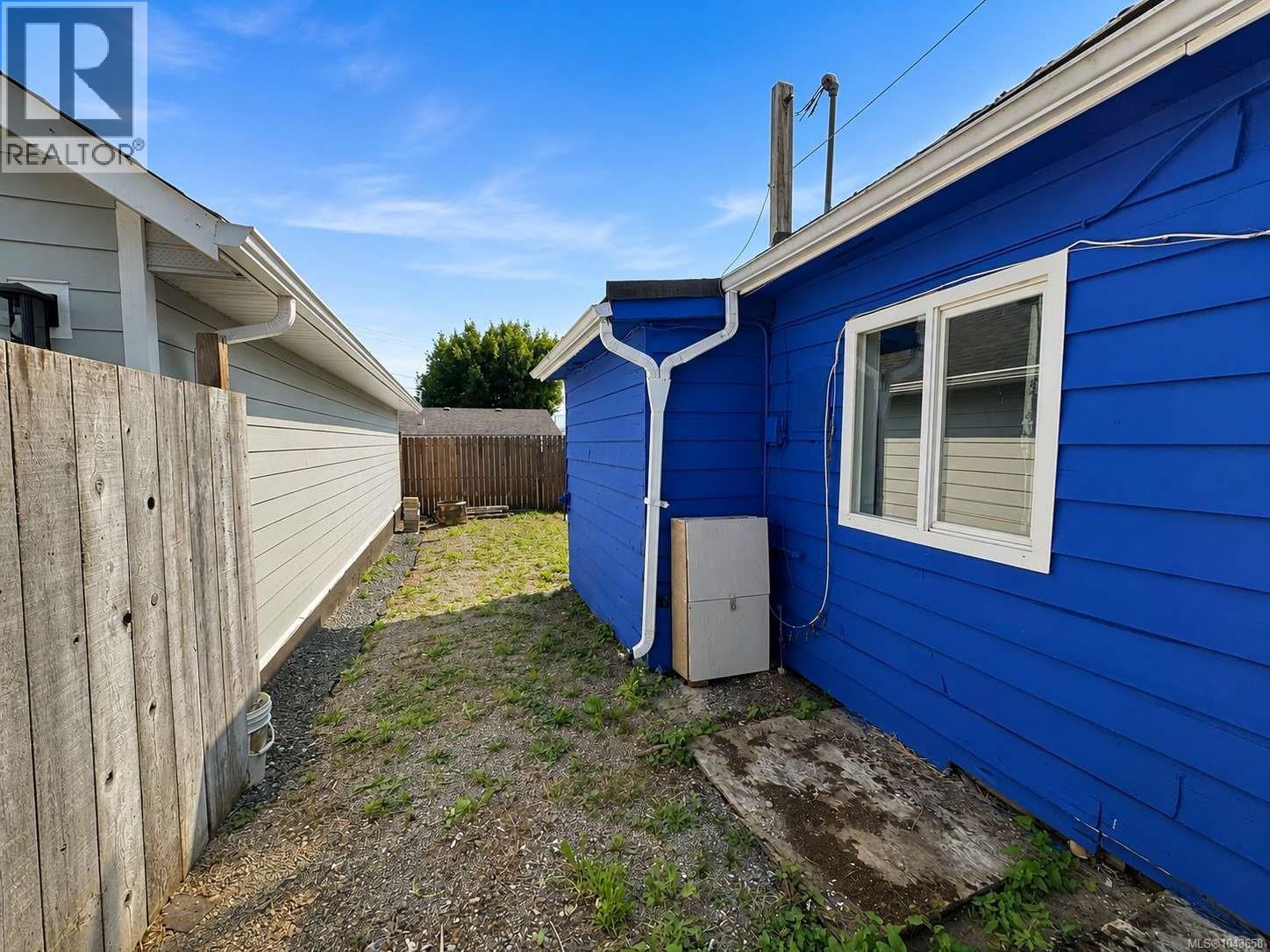 4586 Beale St - 7