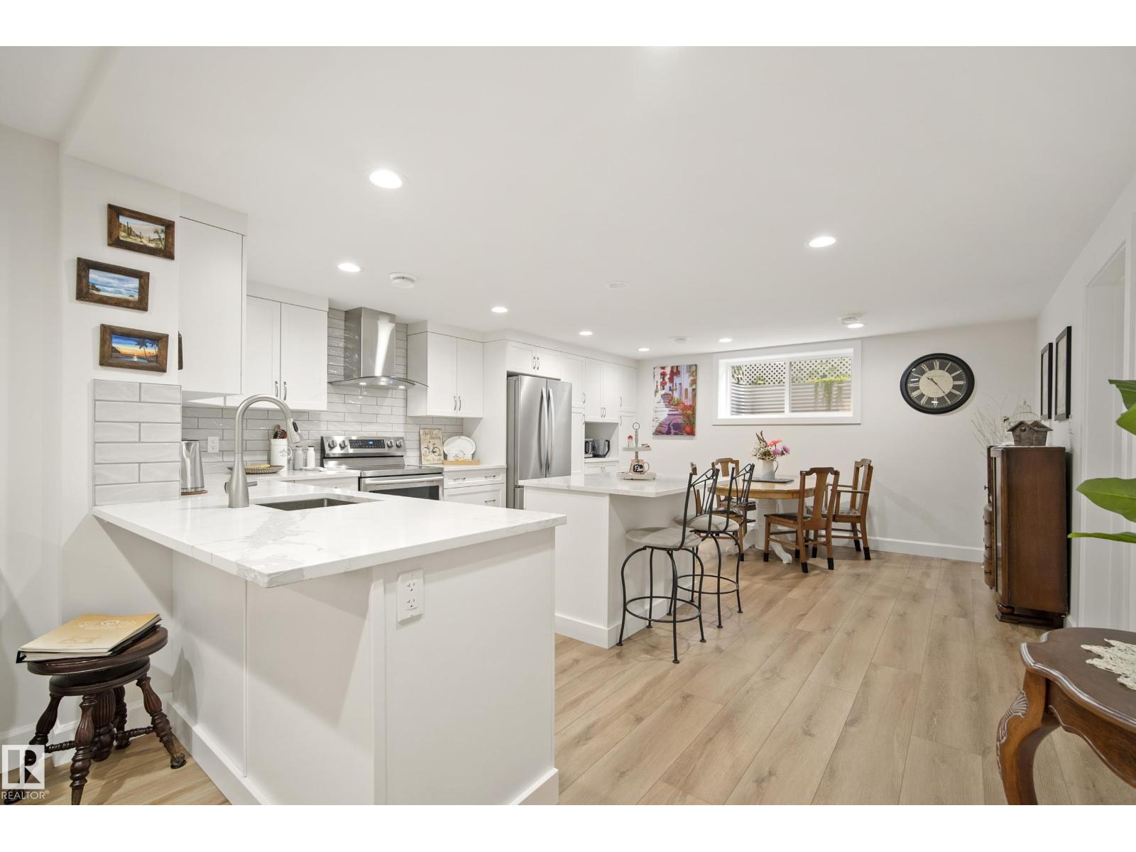 7215 96B AV NW - 39