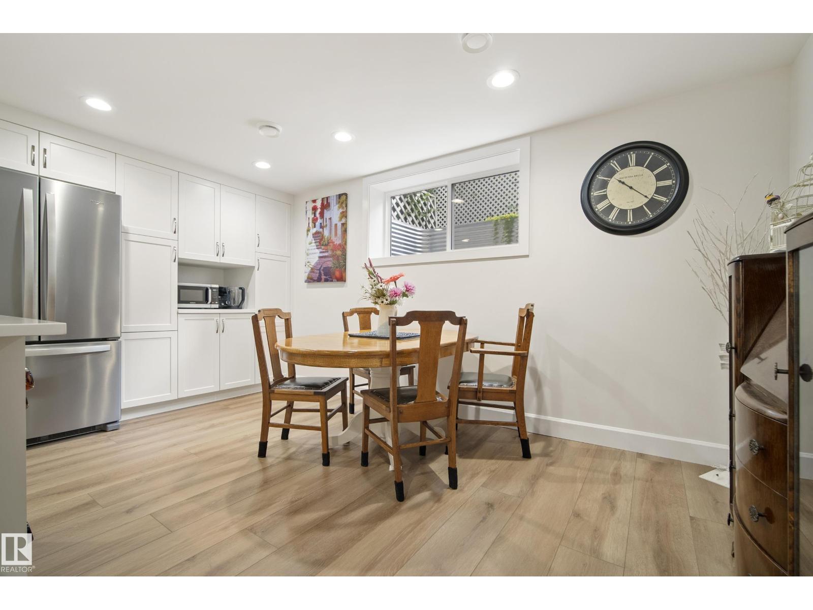 7215 96B AV NW - 40