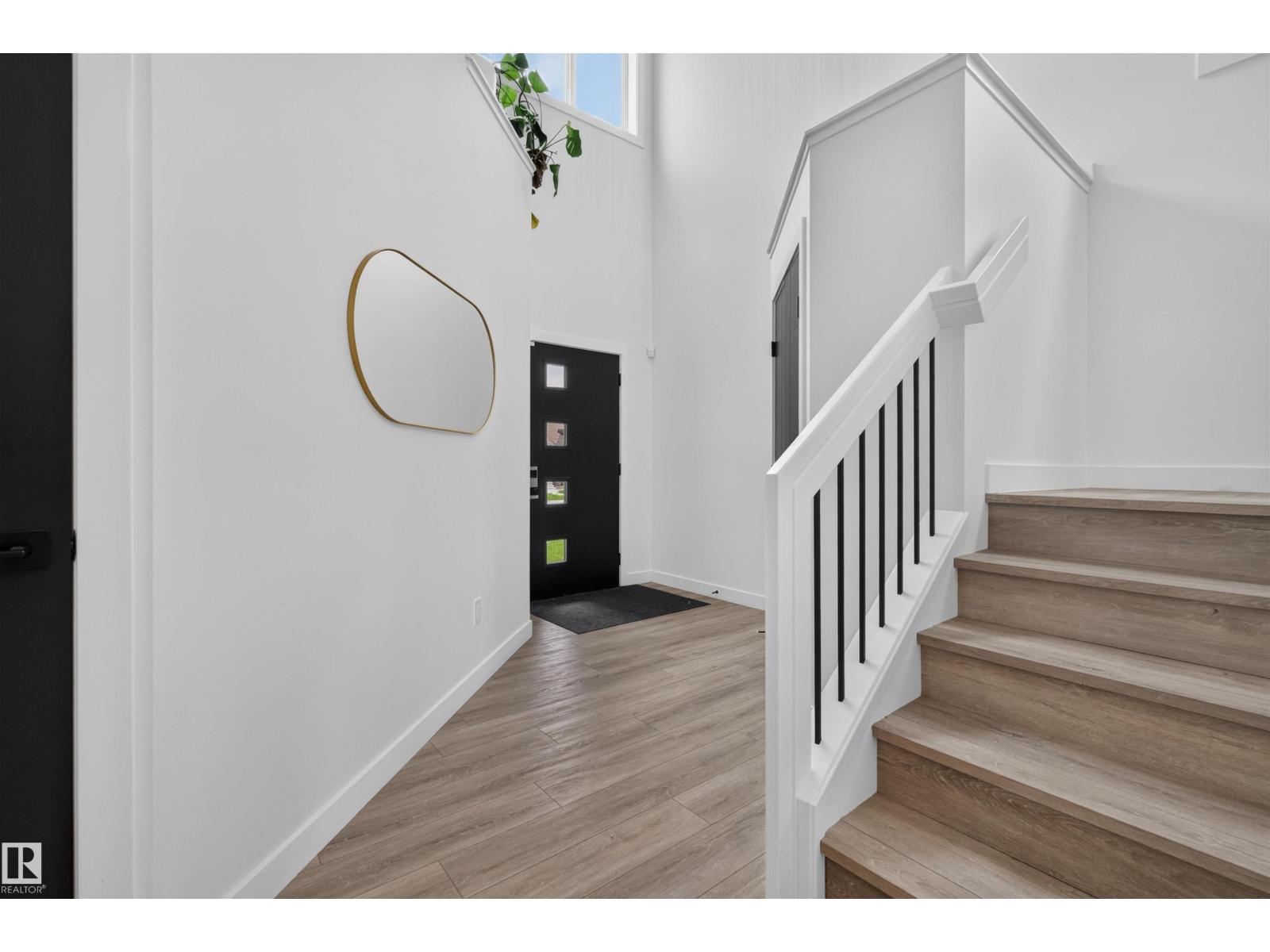19147 22 AV NW - 11
