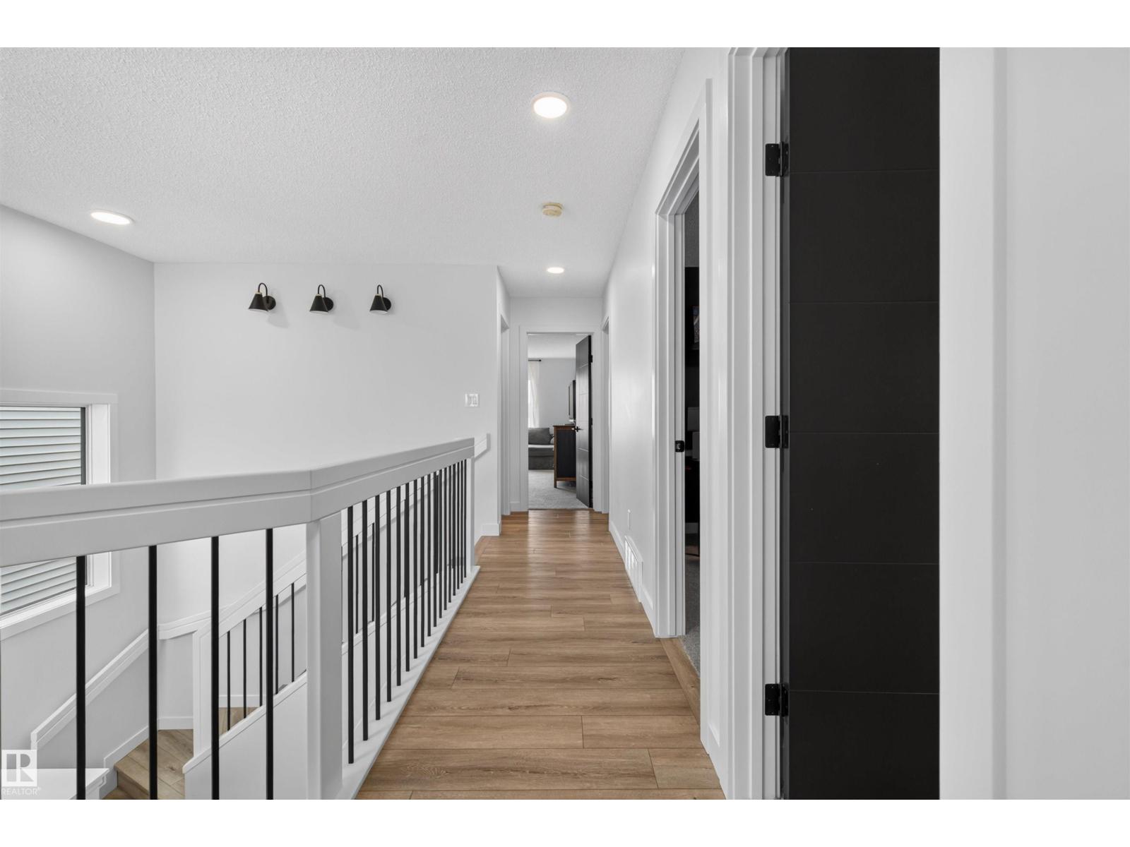 19147 22 AV NW - 15