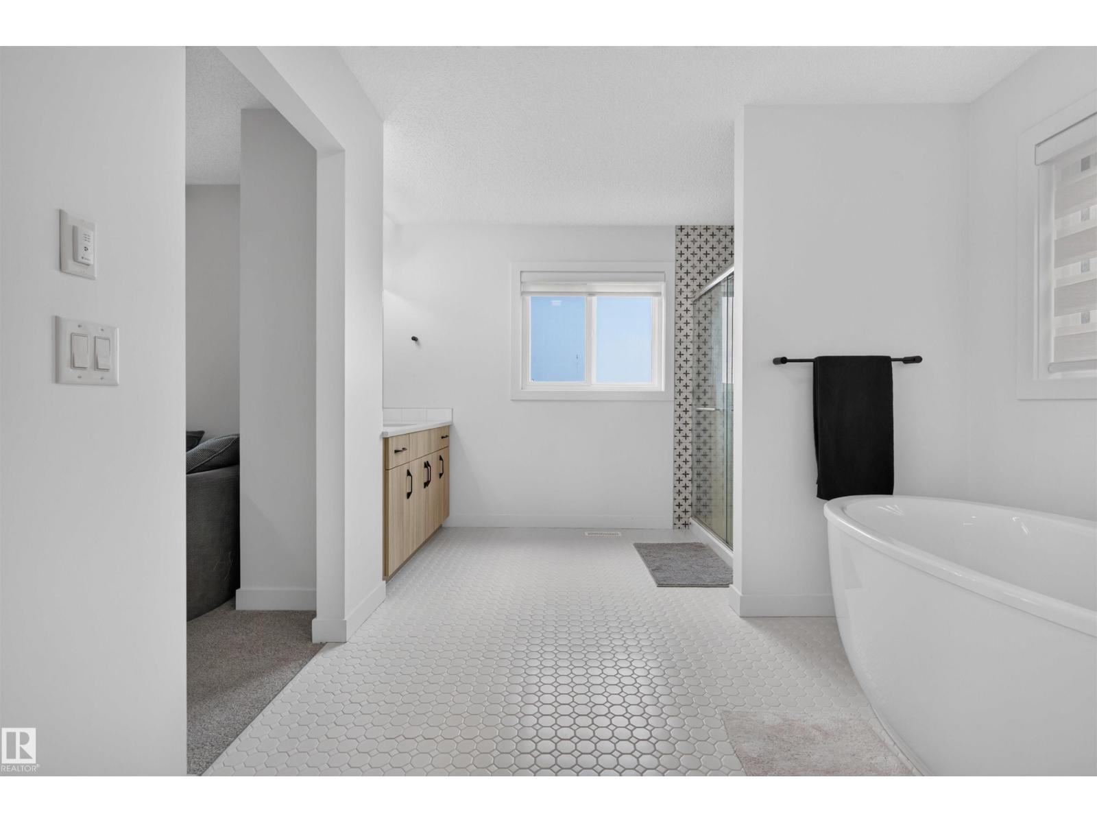 19147 22 AV NW - 20