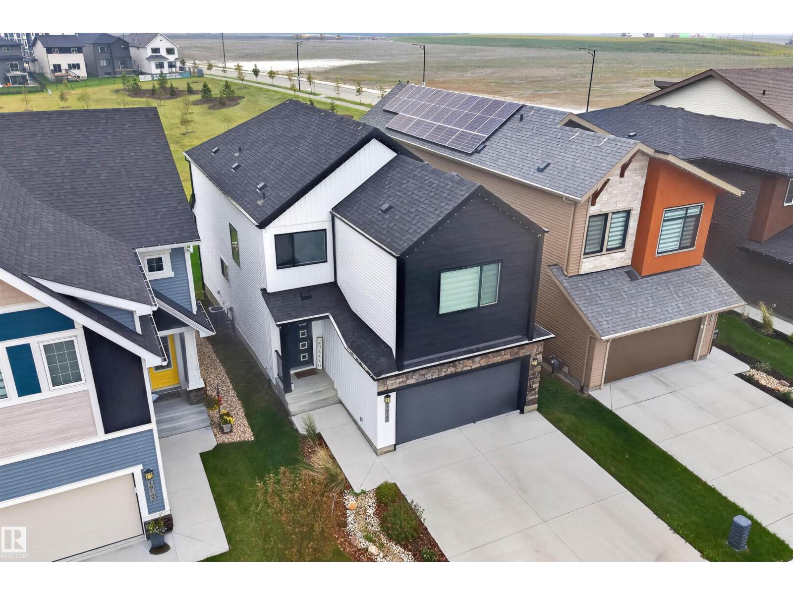 19147 22 AV NW - 25