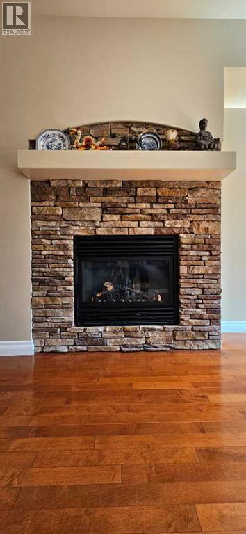 #305 30 Discovery Ridge Close SW - 17