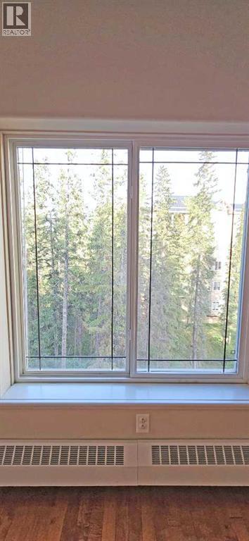 #305 30 Discovery Ridge Close SW - 24