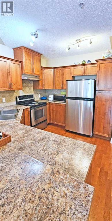 #305 30 Discovery Ridge Close SW - 9