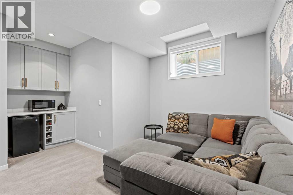 3304 2 Street NE - 25
