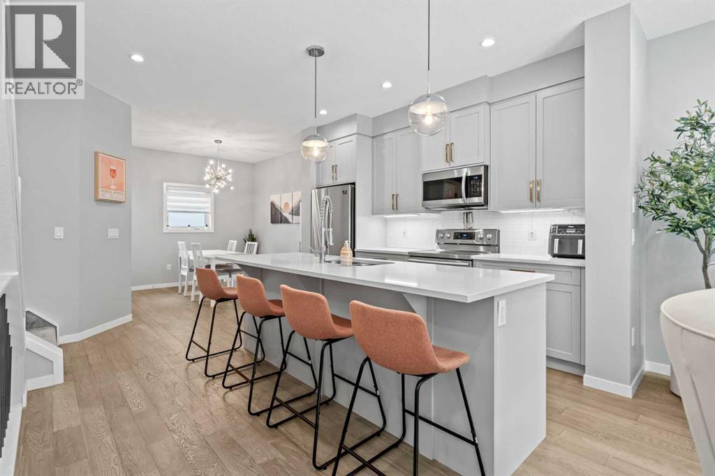 3304 2 Street NE - 9