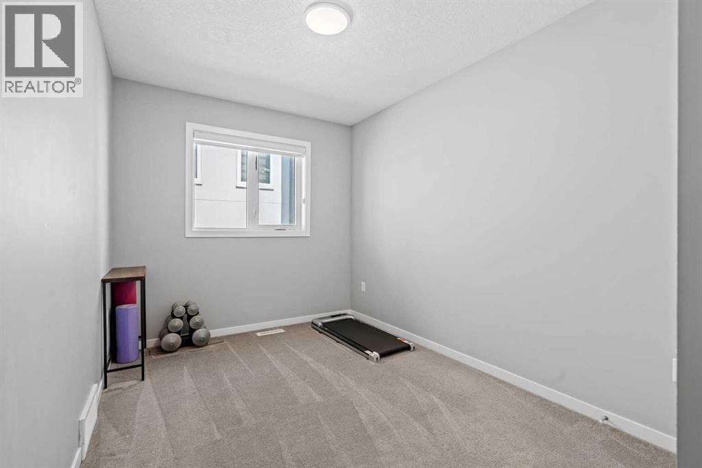 3304 2 Street NE - 21