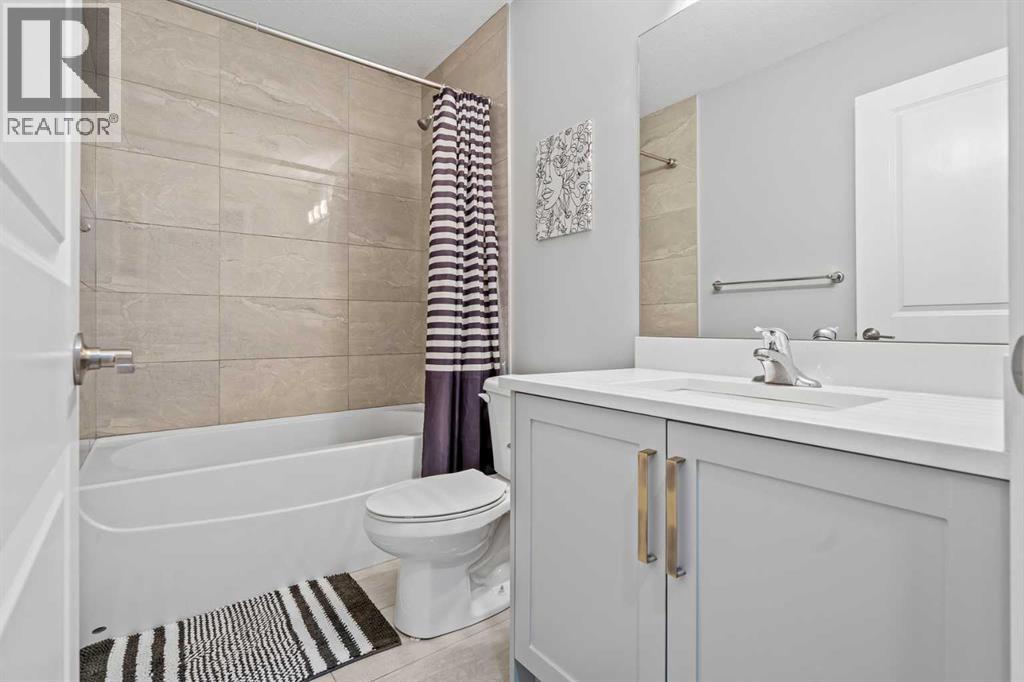 3304 2 Street NE - 29