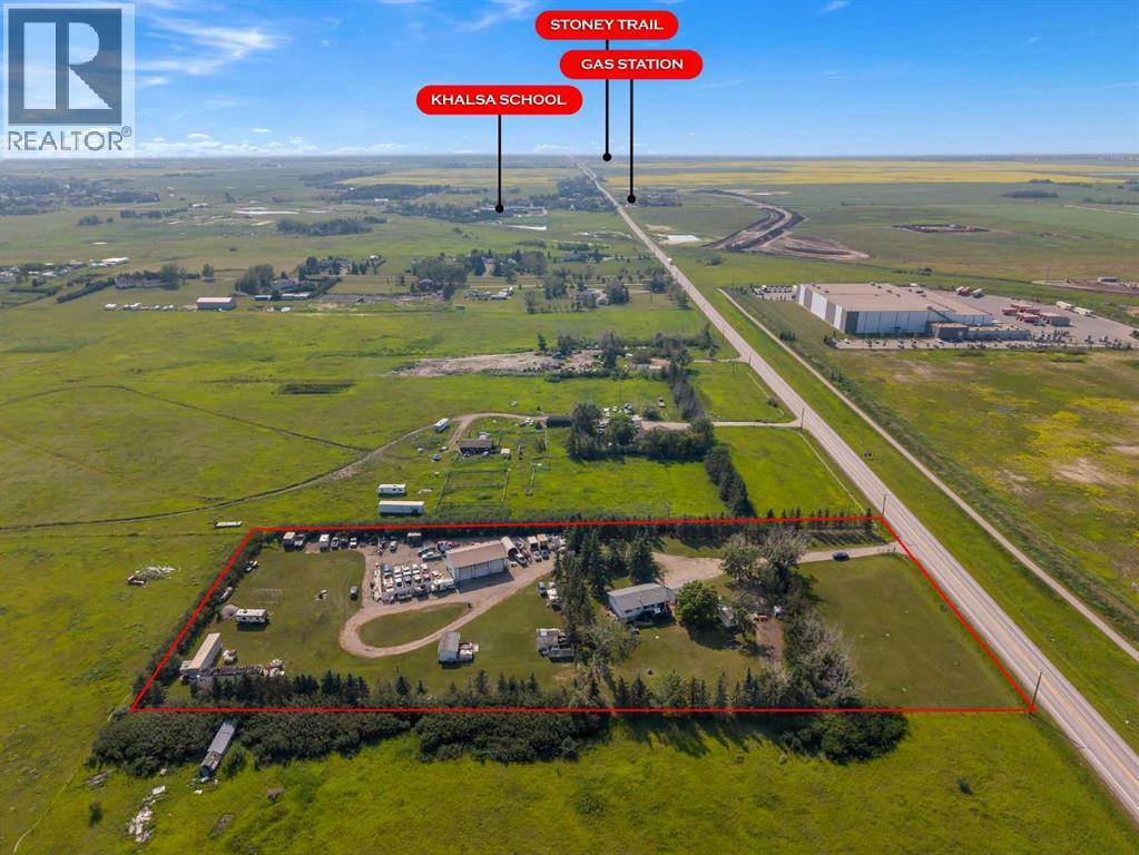 283055 Township Road 250 - 2