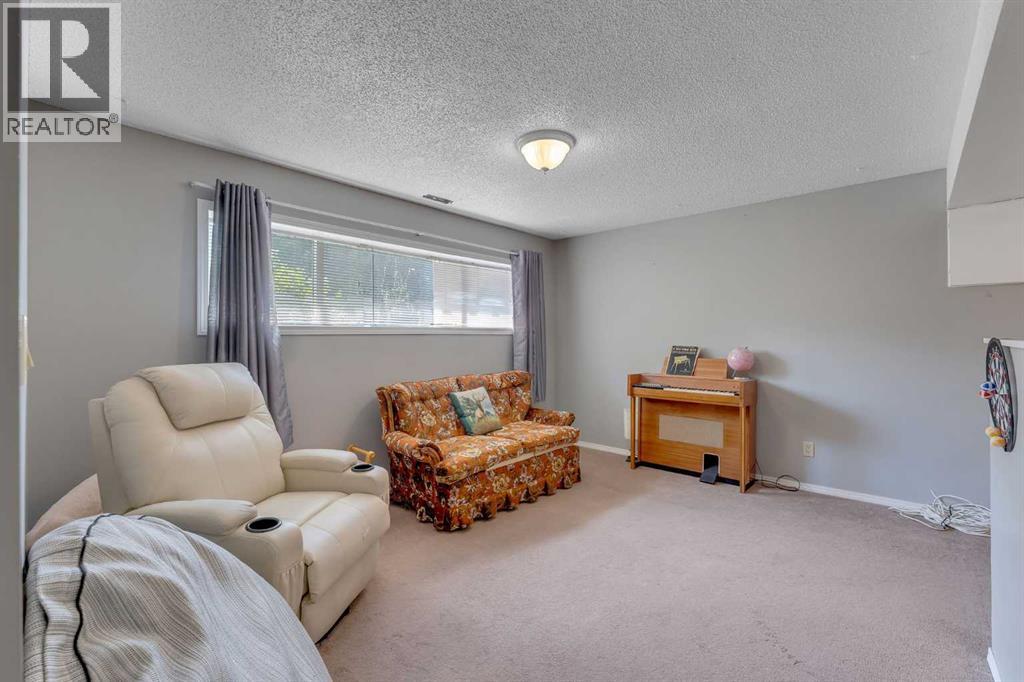 283055 Township Road 250 - 19