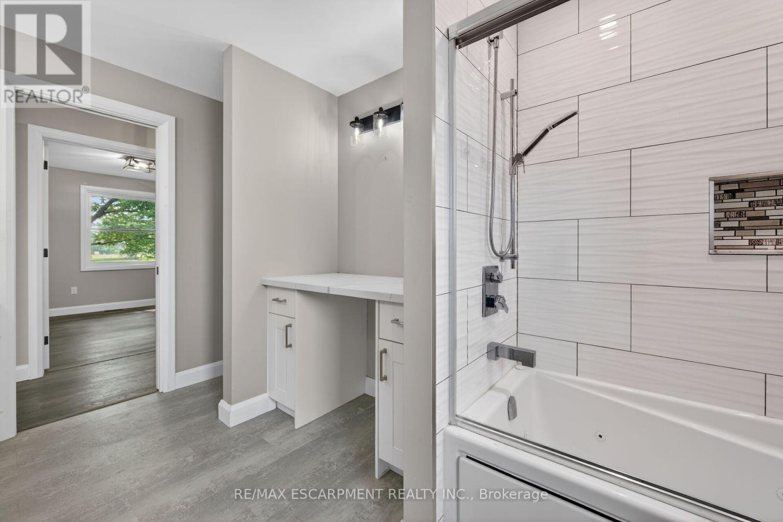 2336 COCKSHUTT ROAD - 21