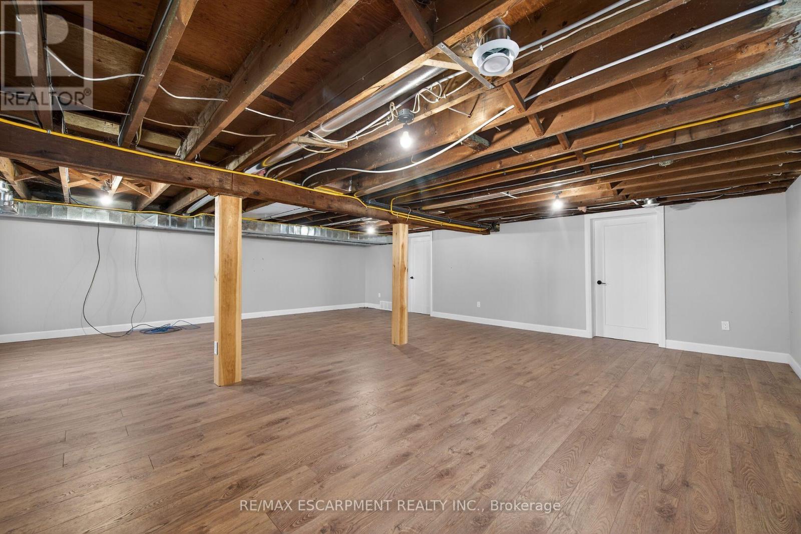 2336 COCKSHUTT ROAD - 31