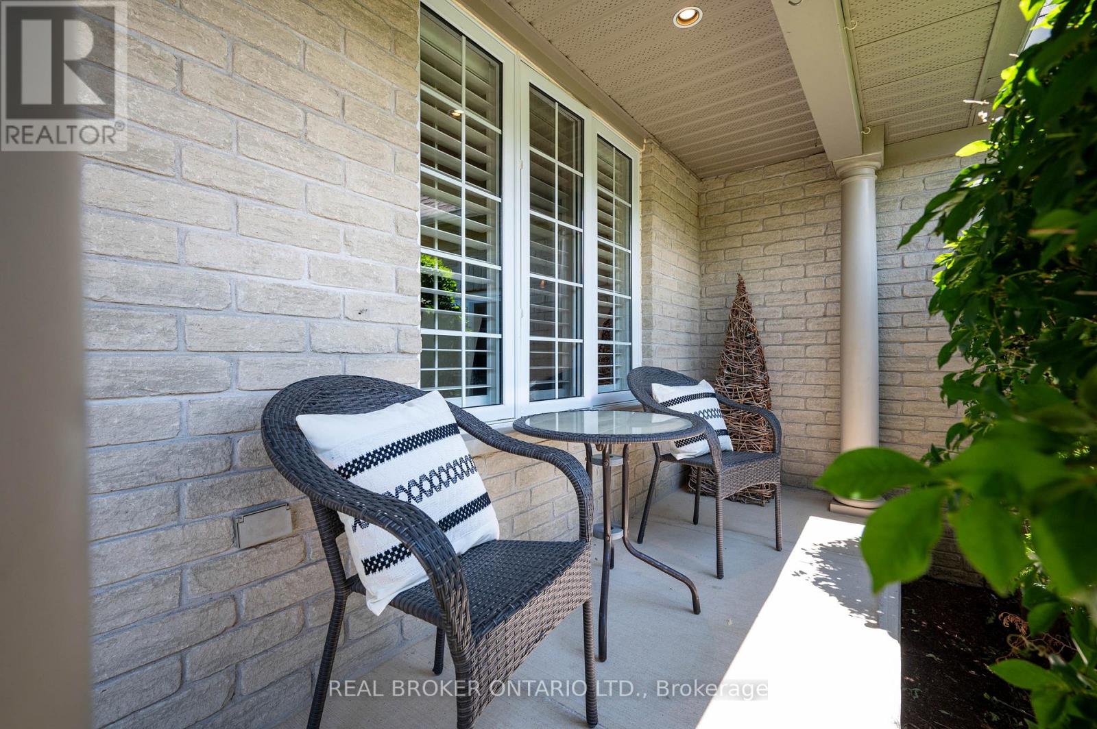 6 PIONEER TOWER CRESCENT - Image 15