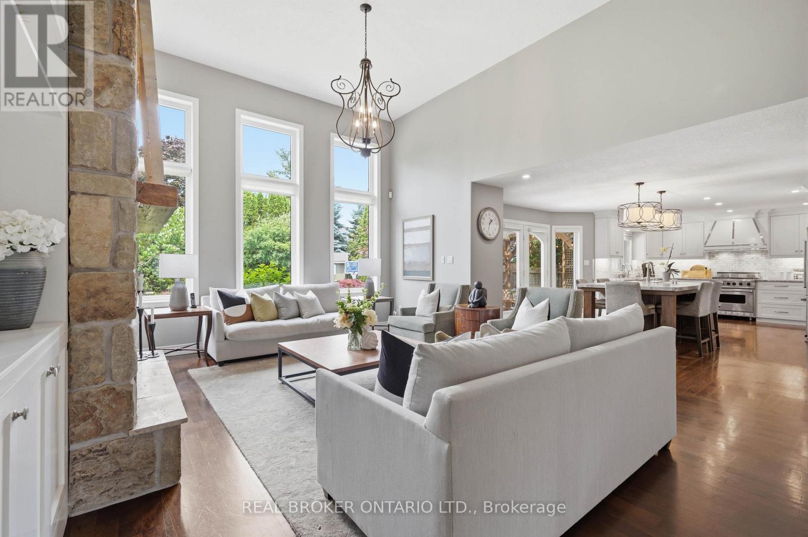 6 PIONEER TOWER CRESCENT - Image 22