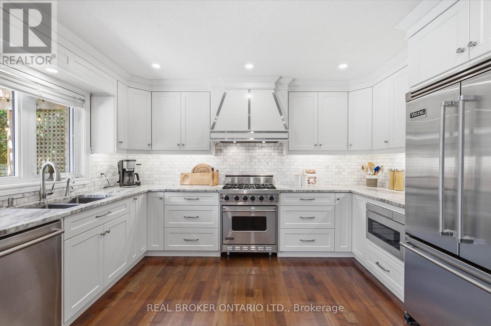 6 PIONEER TOWER CRESCENT - Image 23