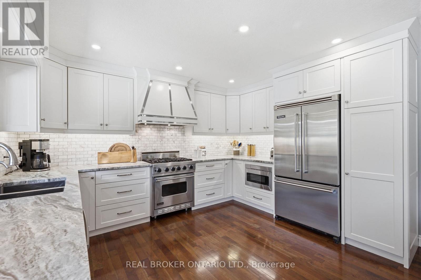 6 PIONEER TOWER CRESCENT - Image 26