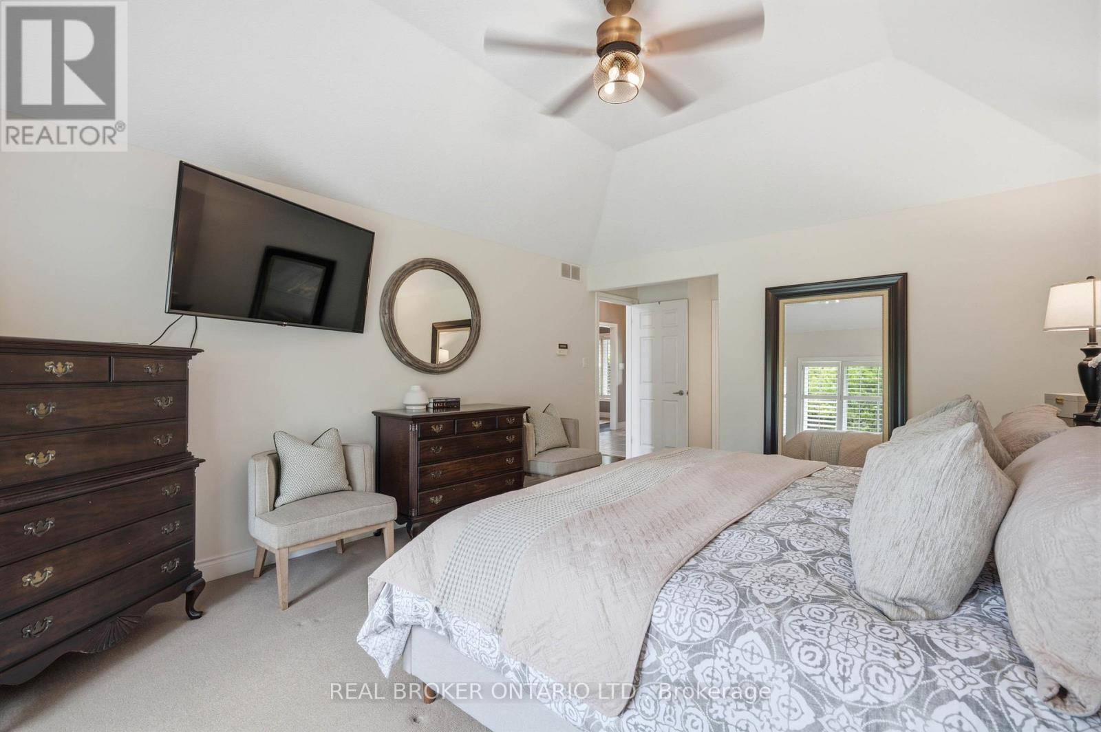 6 PIONEER TOWER CRESCENT - Image 30