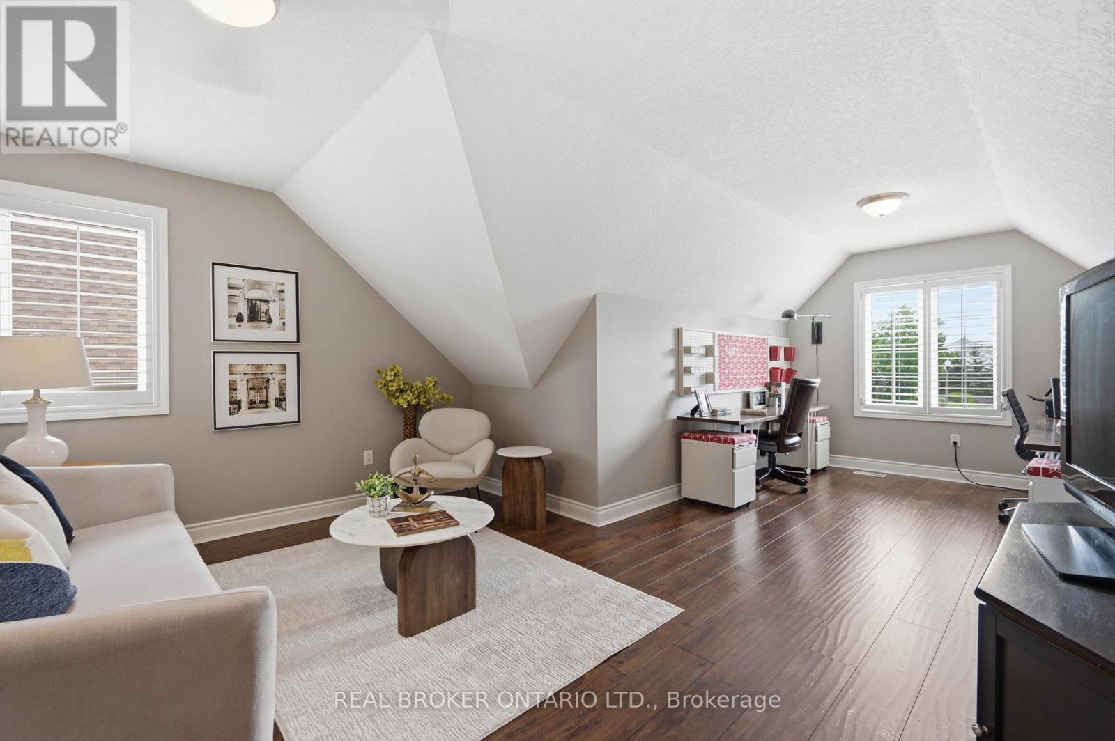 6 PIONEER TOWER CRESCENT - Image 38