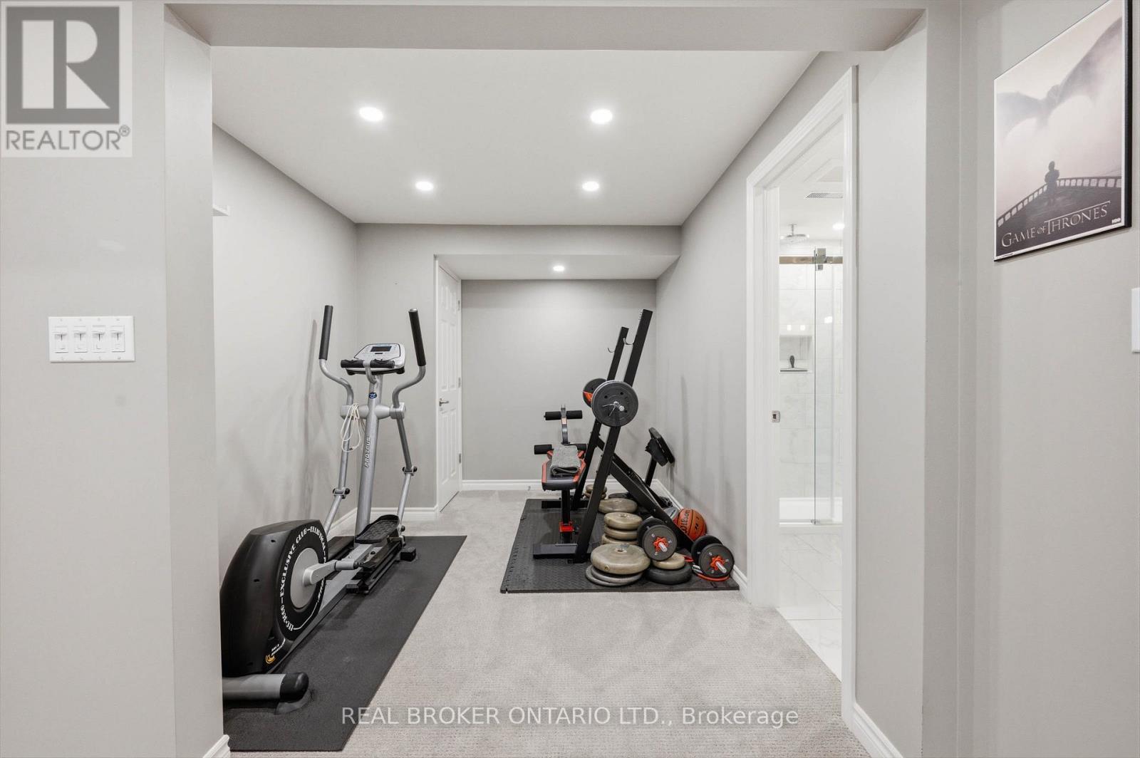 6 PIONEER TOWER CRESCENT - 48