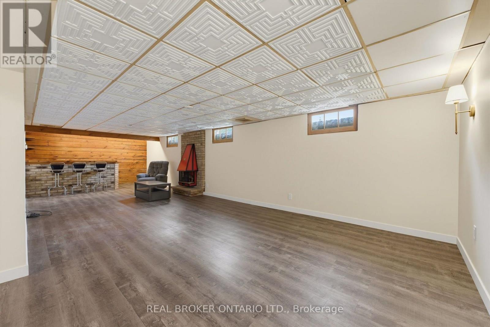 347 BLUE LAKE ROAD - Image 20