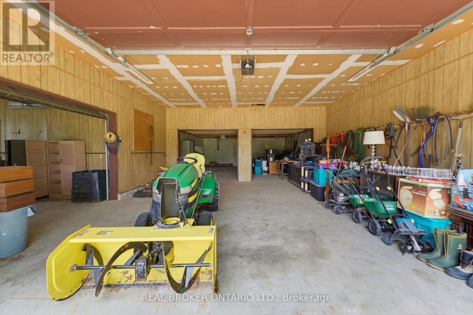 347 BLUE LAKE ROAD - Image 27