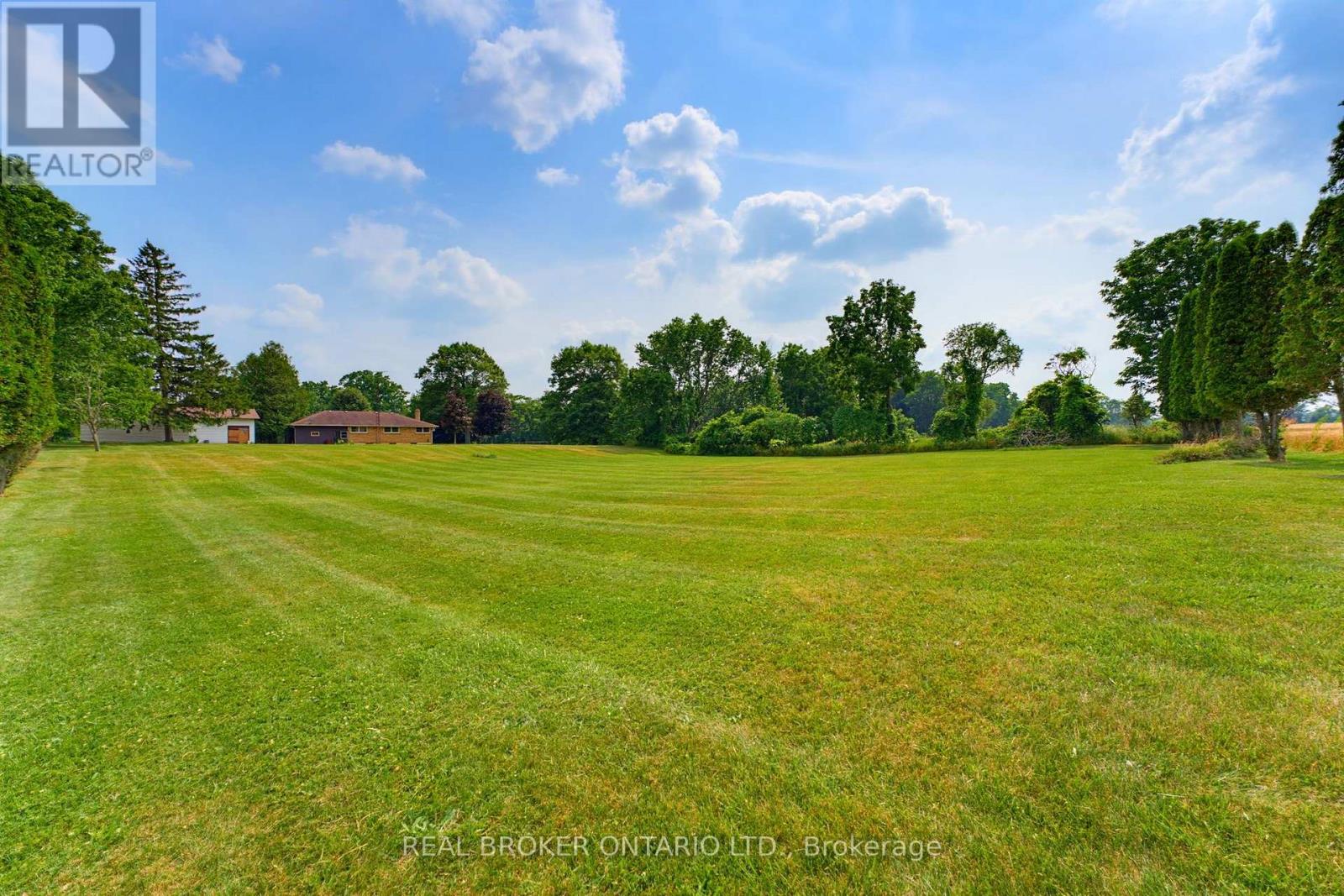 347 BLUE LAKE ROAD - Image 33
