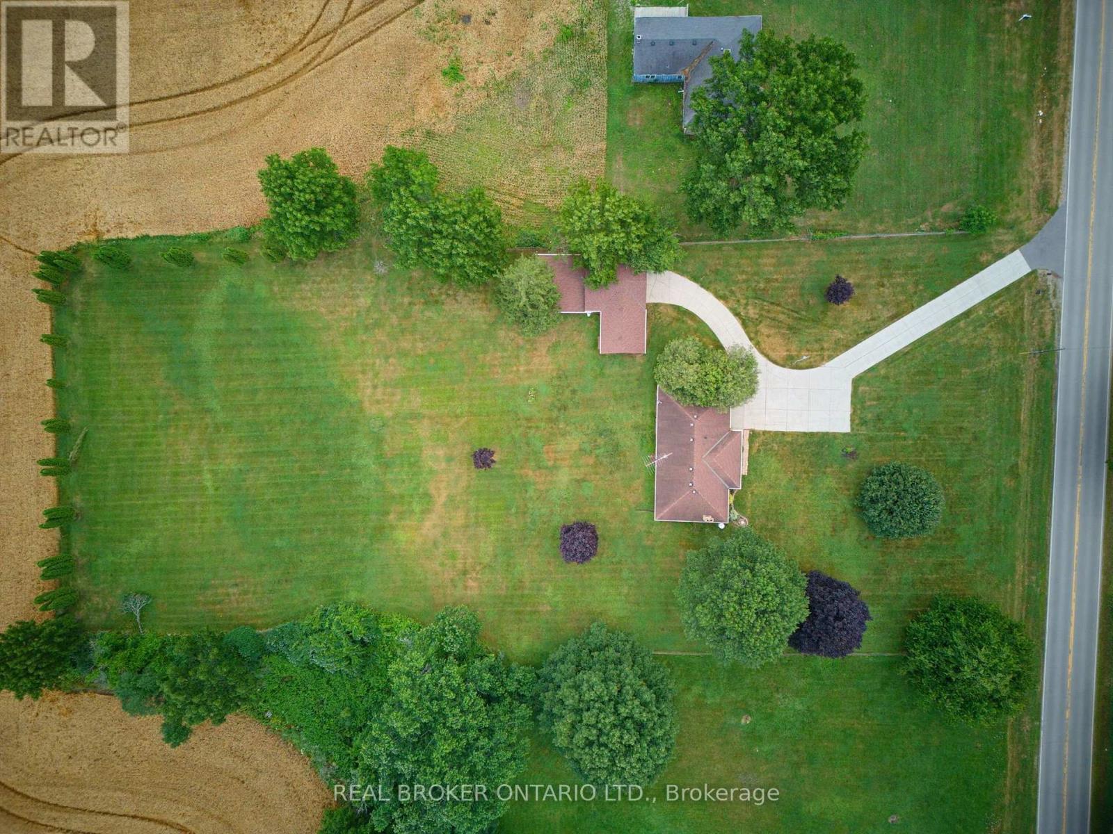 347 BLUE LAKE ROAD - Image 37