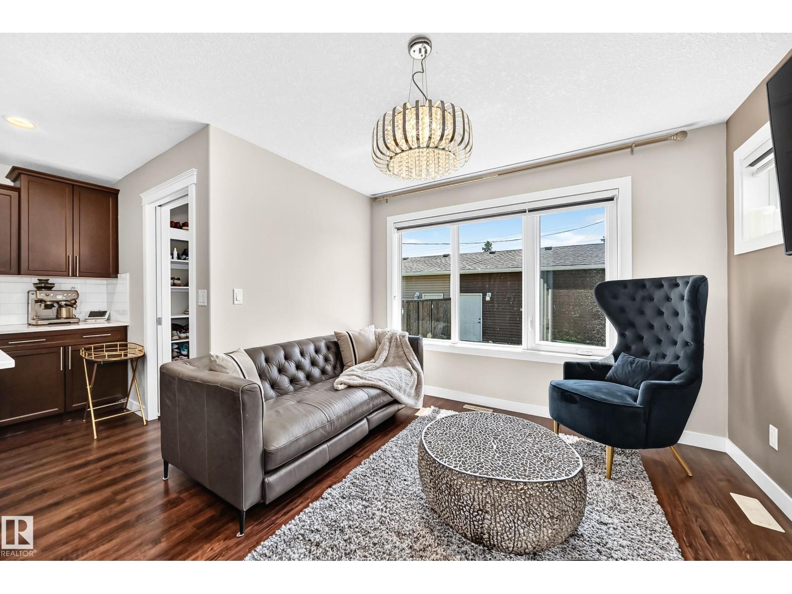 15503 95 AV NW - 16