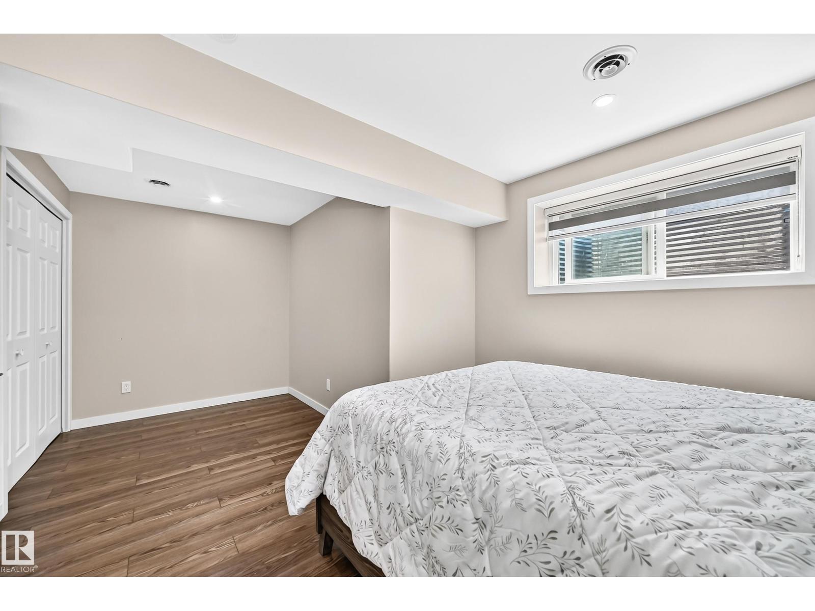 15503 95 AV NW - 43