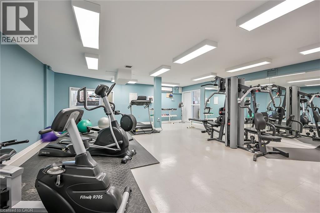 232 SILVERBIRCH Boulevard - 38