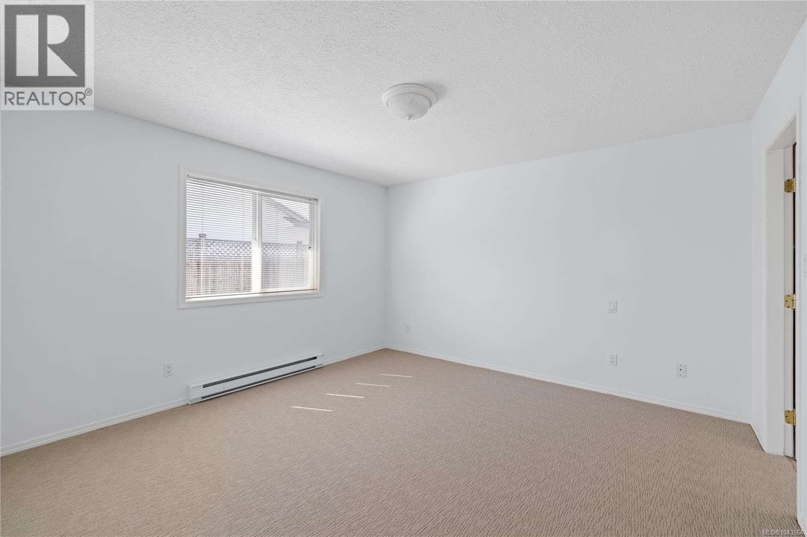 238 Strawberry Cres - 10
