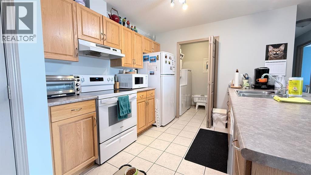 #203A 6608 42 Street - 4