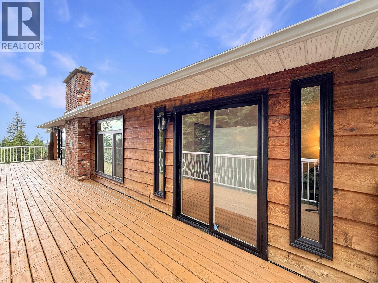 2555 WALLACE PLACE - 3