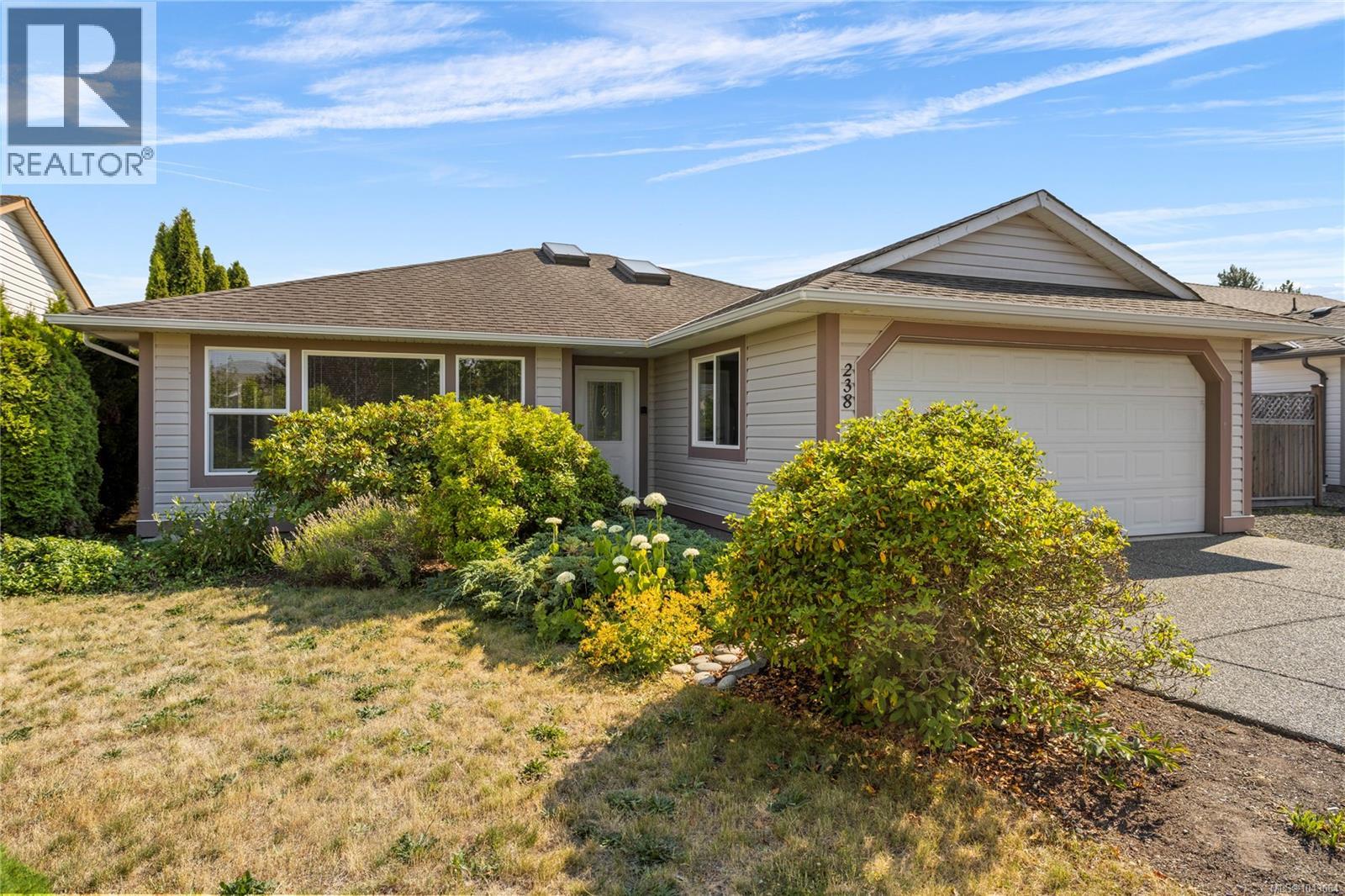 238 Strawberry Cres - 20
