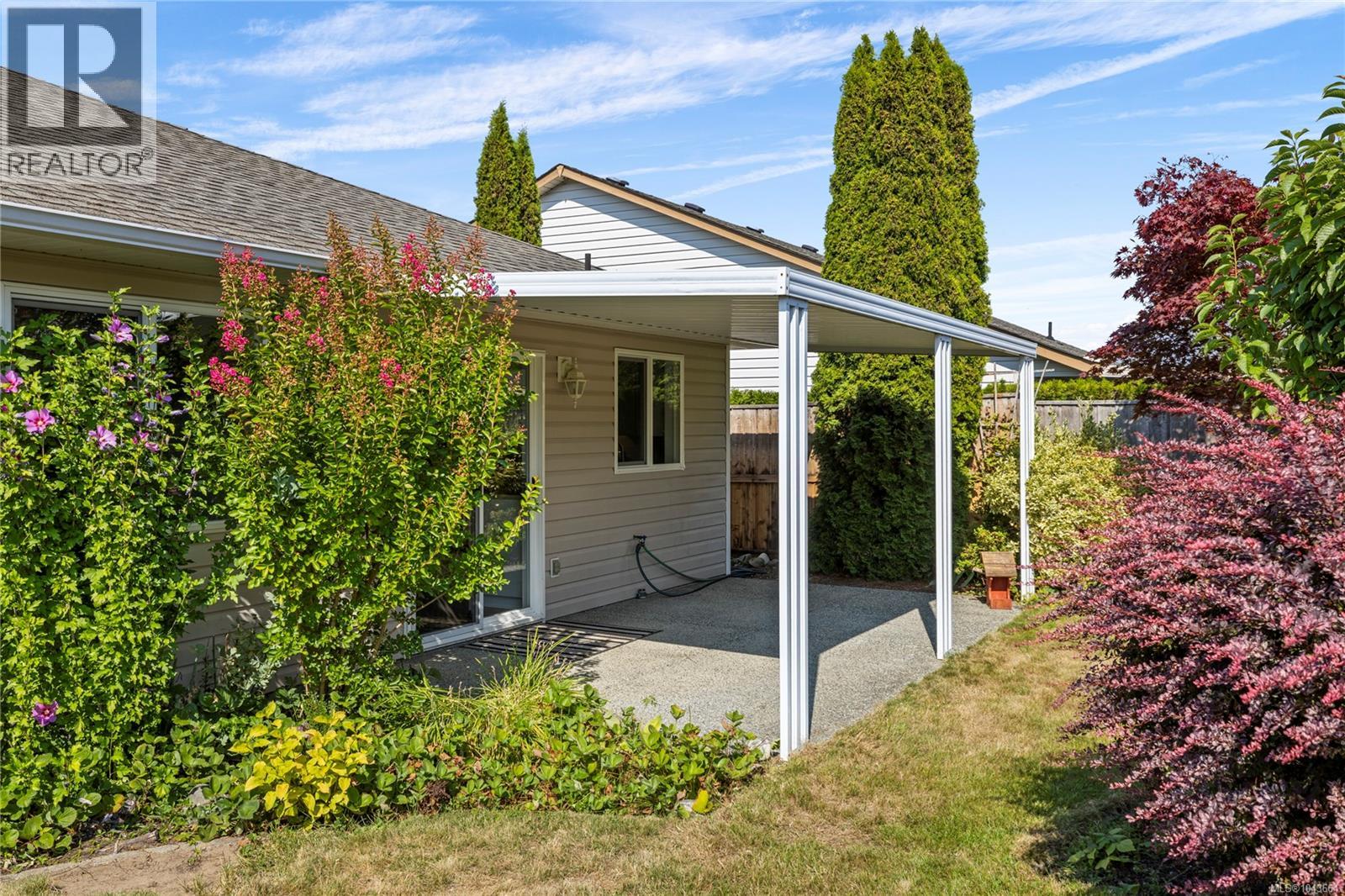 238 Strawberry Cres - 32