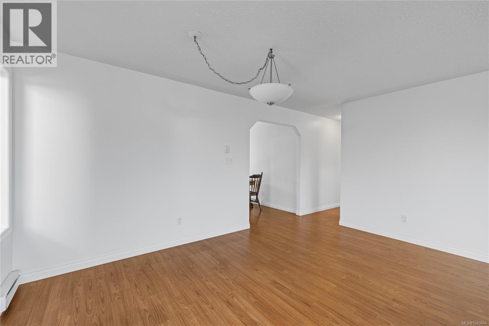 238 Strawberry Cres - 26