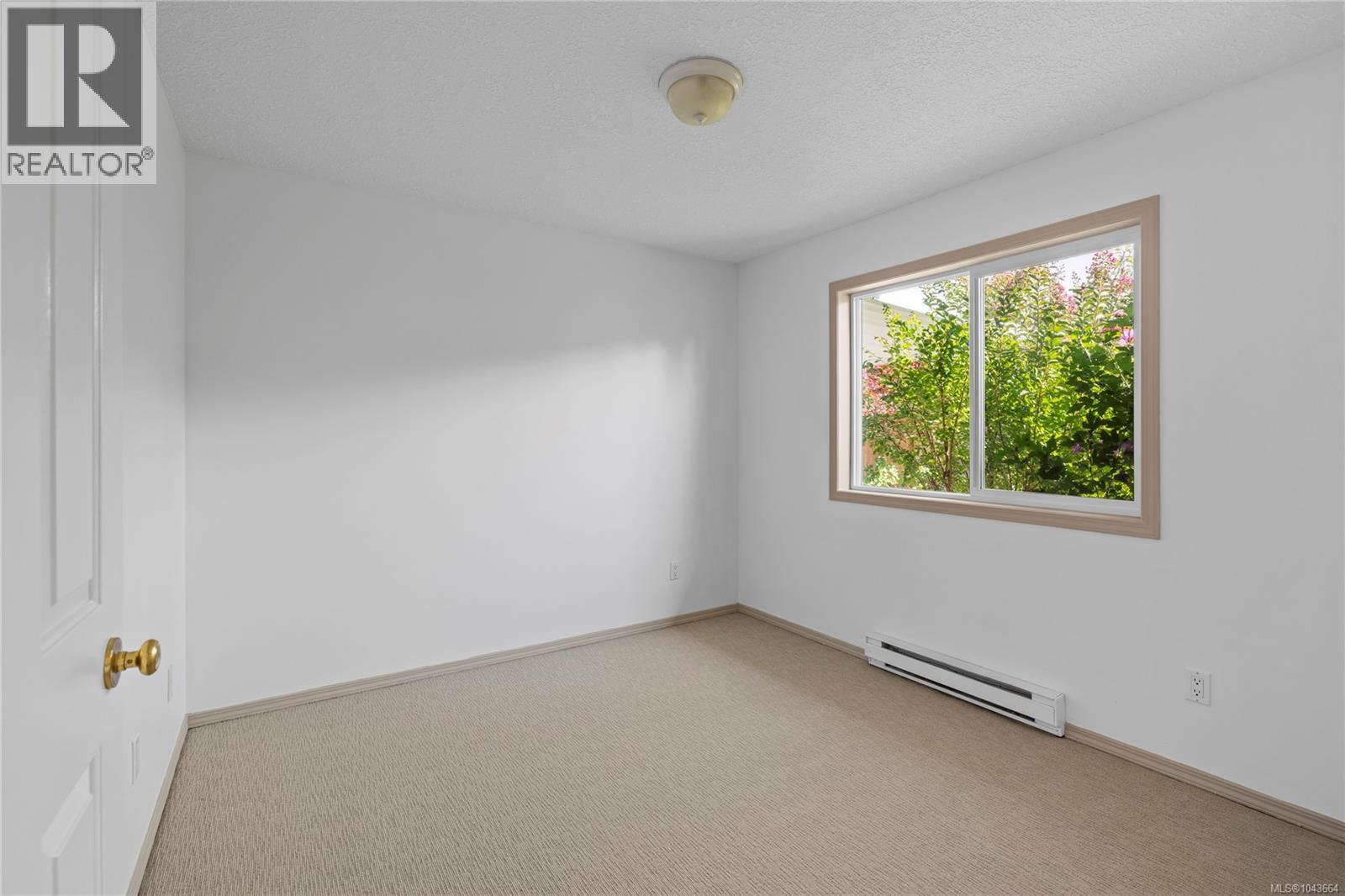 238 Strawberry Cres - 31
