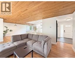 Photo 9 of 39, 2555 WALLACE PLACE · Prince George, BC