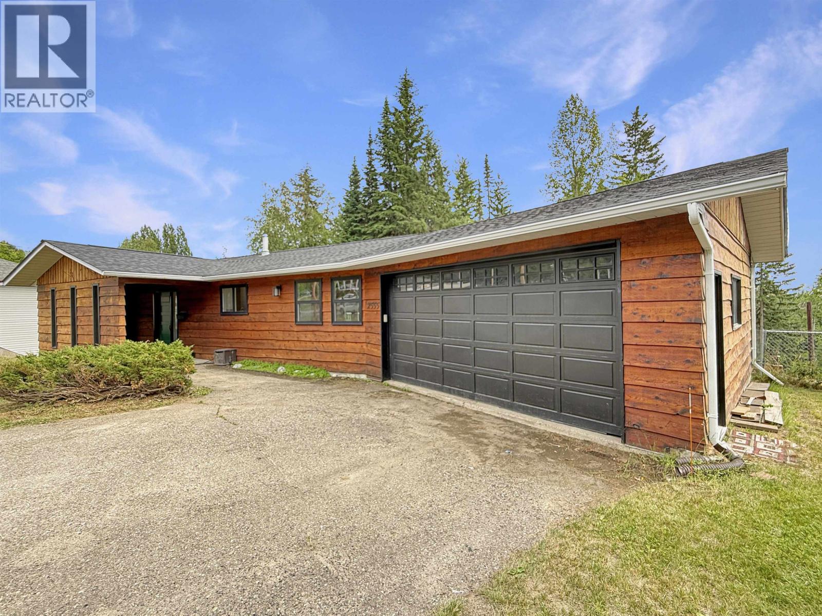 2555 WALLACE PLACE, Prince George