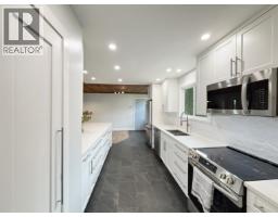 Photo 16 of 39, 2555 WALLACE PLACE · Prince George, BC